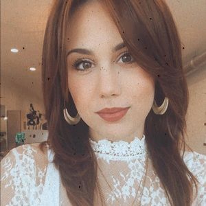 Meet your Posher, Casie